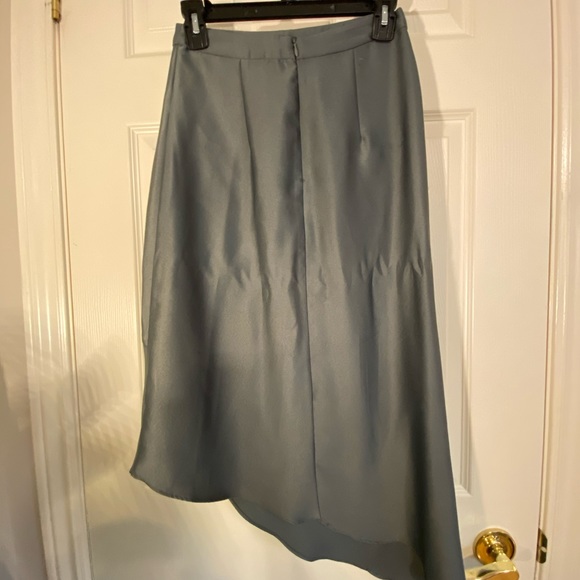 Silver skirt - Picture 2 of 3